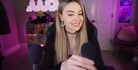 Dizzykitten schauspielerin nackt bilder