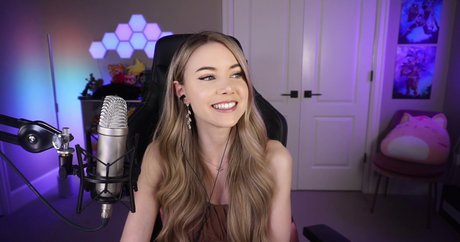 Dizzykitten porno foto