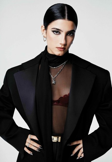 Charli D Amelio schöne pornografische fotos