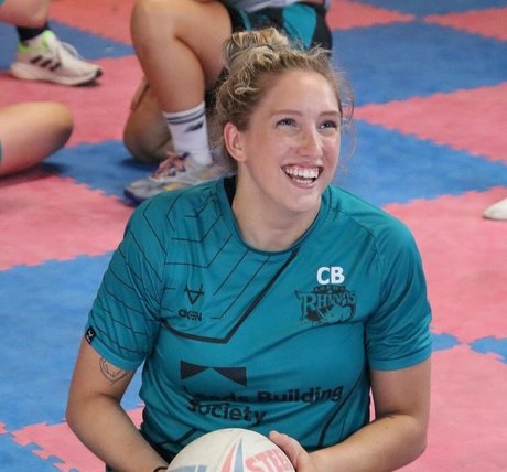 Caitlin Beevers schauspielerin nackt fotos