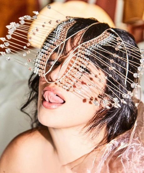 Camila Cabello nackt hübsche foto