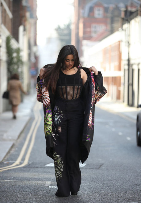 Camila Cabello schauspielerin heiße bilder