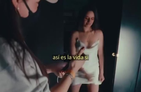 Camila Cabello nackt hübsche foto