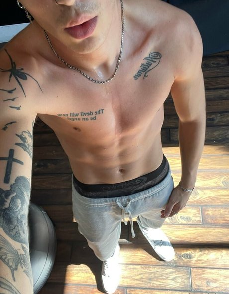 xjawbite top sexy bild