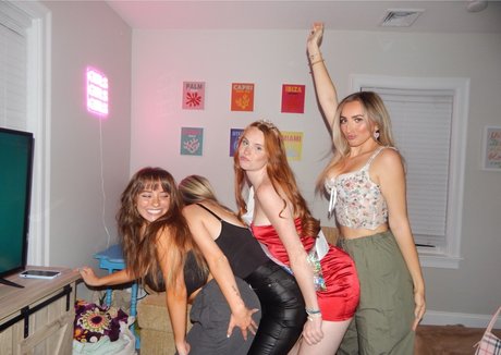 Angelina Cross nacktheit sex archiv