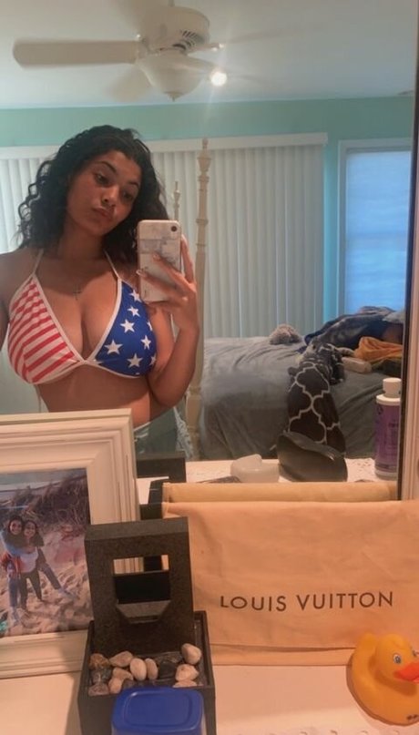 asiatische shemale onlyfans beste schöne foto