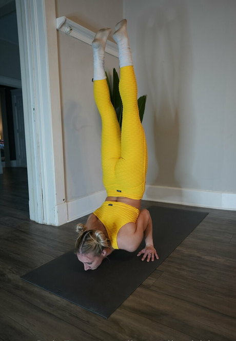 augenbinde onlyfans exklusive perfekte bild