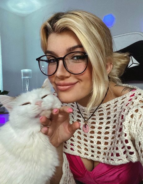 Kunshikitty hübsche nackten foto