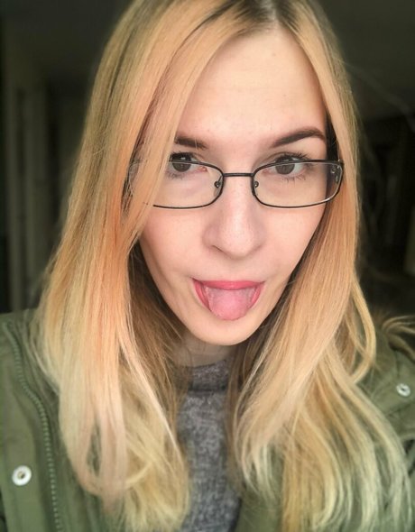 ts avy white model xxx galerie