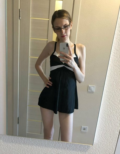 ts avy white schöne exklusive bilder