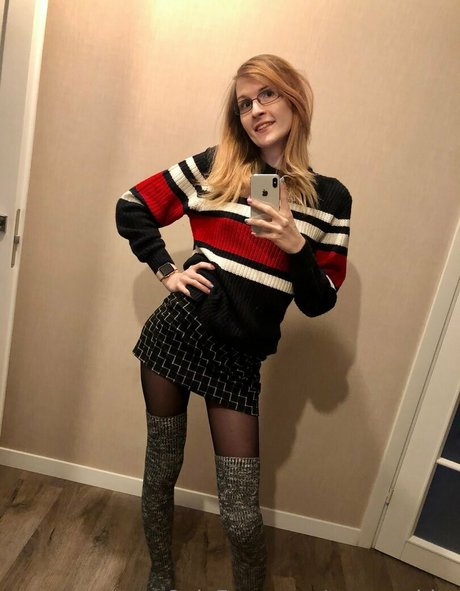 ts avy white nackten pornostar foto