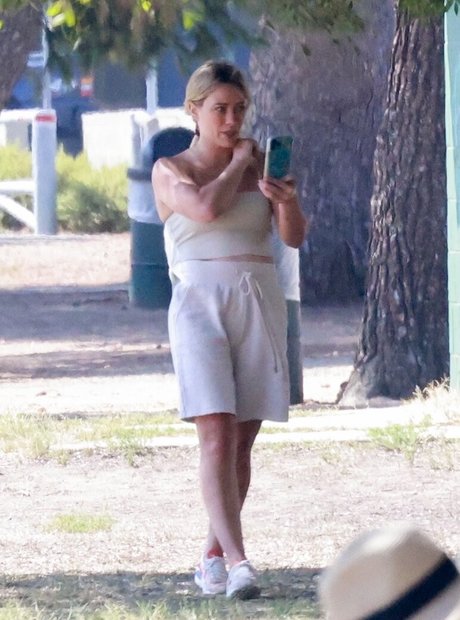 Hilary Duff model nackte archiv