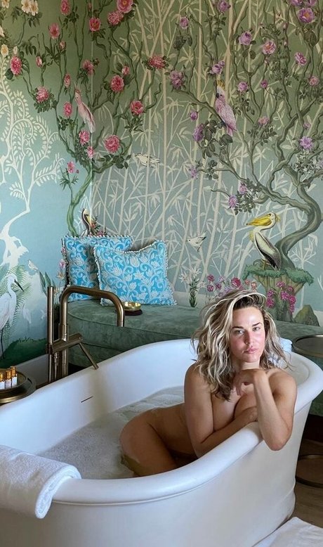 teen asiatische onlyfans hd nackte bild