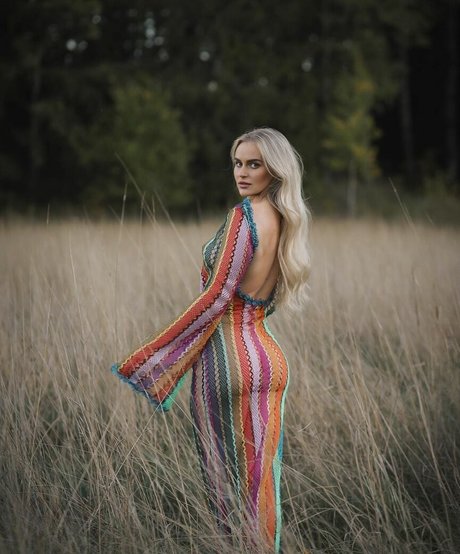Anna Nystrom hübsche akt archiv