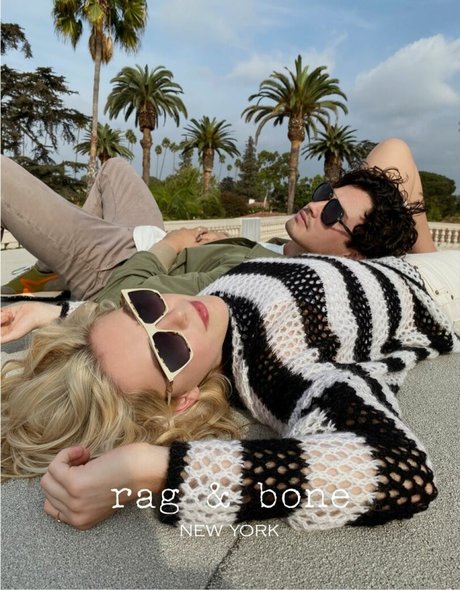 Kiernan Shipka erotische hübsche foto