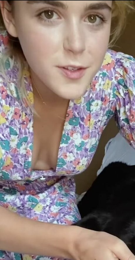 pool-dreier onlyfans kunst erotische bilder