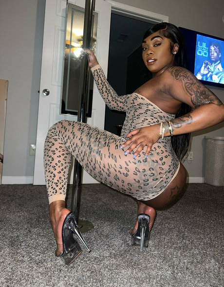 brünette pov onlyfans kostenlose top fotos