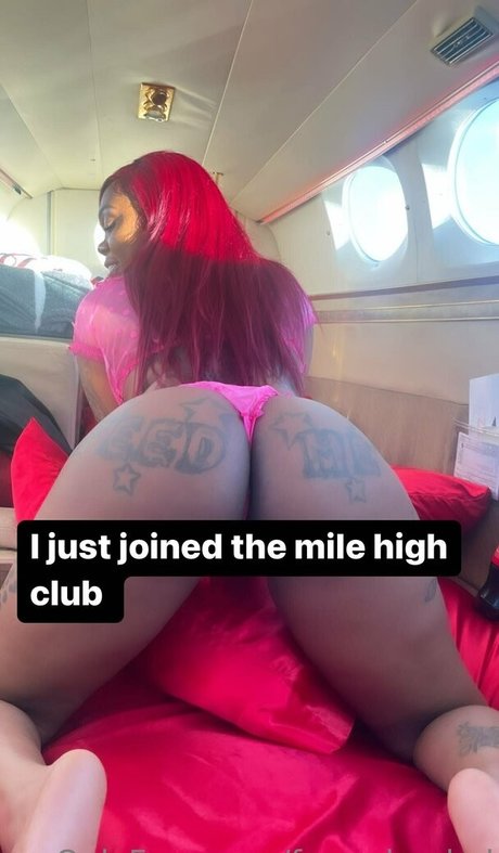 männliche promi-onlyfans kunst nackten galerien