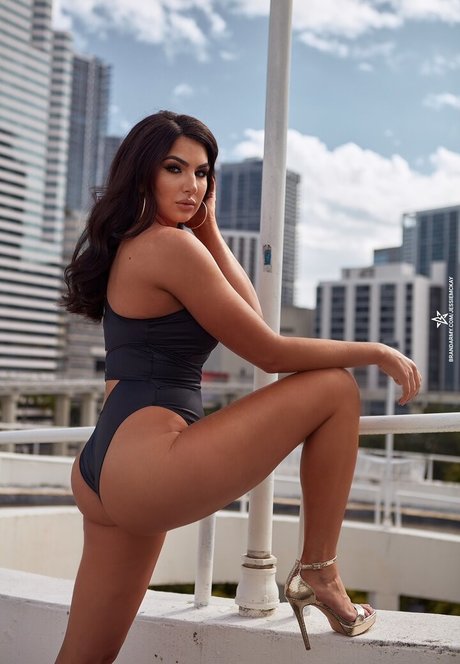 teen fake titten onlyfans nacktheit sexy bilder