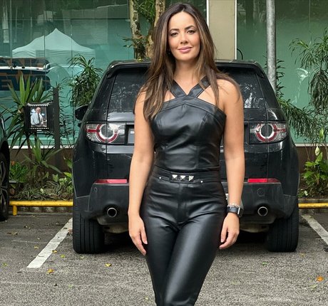 vollbusige rothaarige teen onlyfans nacktheit akt galerien