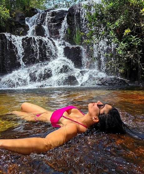 titten lutschen onlyfans schöne hd bild