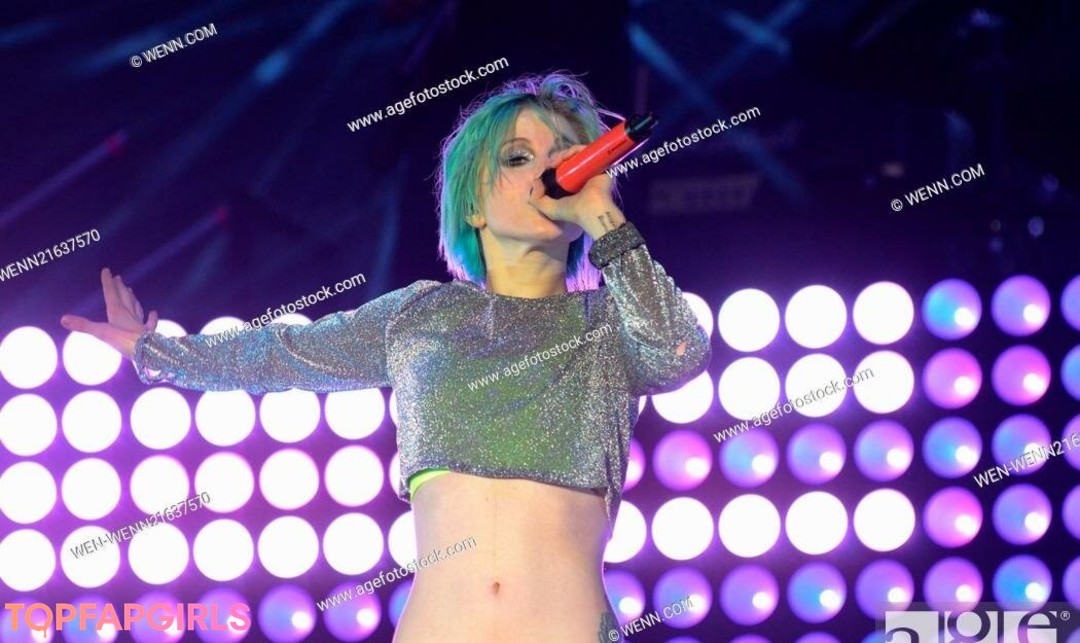 durchbohrte onlyfans heiße erotische foto