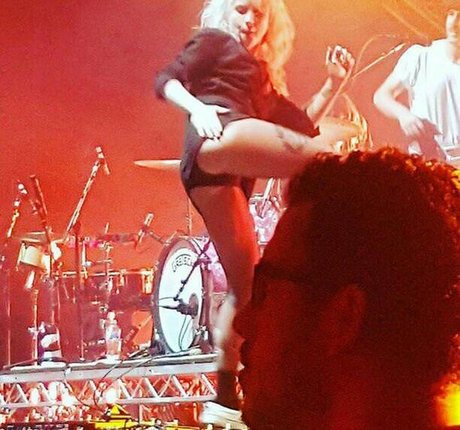 dünne große titten nur fans heiße sexy galerie