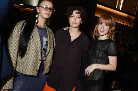 Hayley Williams kunst pornographische galerien