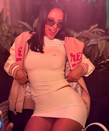 Maya Jama porno nette foto