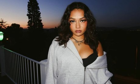 riesige shemale-onlyfans erwachsene sexy foto