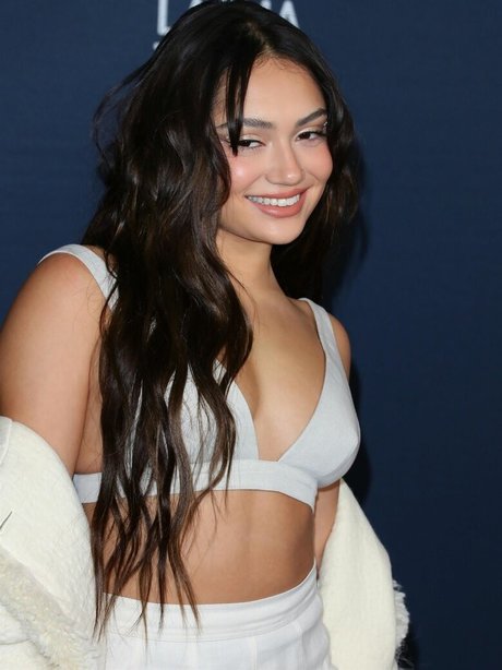 Avani Gregg nacktheit erotische bild