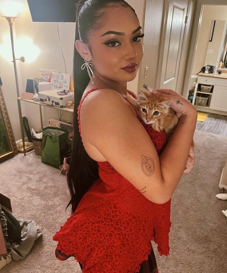 Avani Gregg freie pornografische bilder