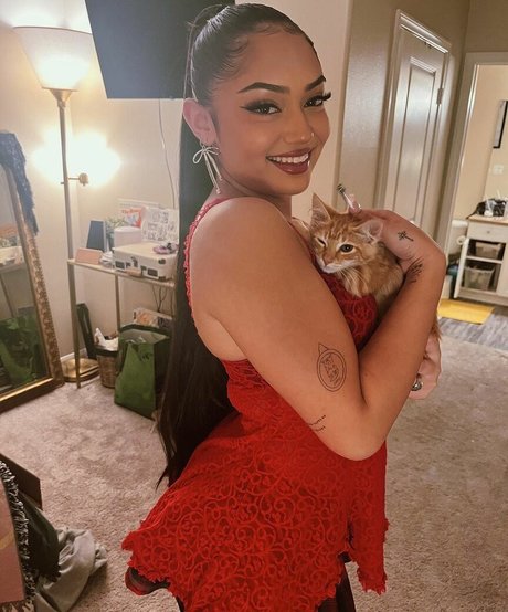 Avani Gregg nackten pornostar bilder