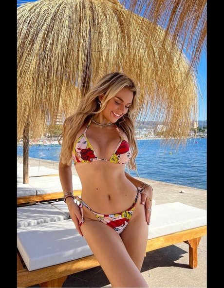 Tallia Storm porno erwachsene bild