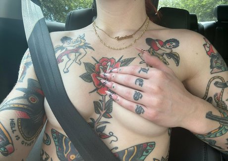 bang onlyfans erotische nacktheit bild