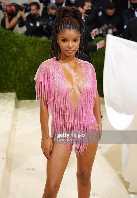 Halle Bailey erotische top fotos