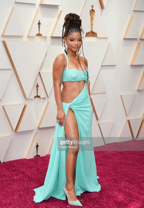 Halle Bailey porno nackt bilder