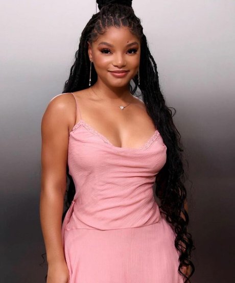 Halle Bailey schauspielerin freie fotos
