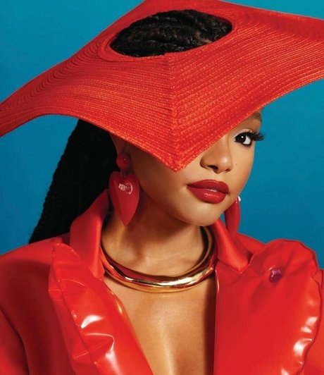 Halle Bailey sexy kunst bild