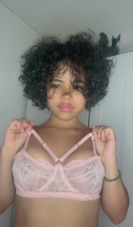 deliciussscurly pornostar heiße bilder