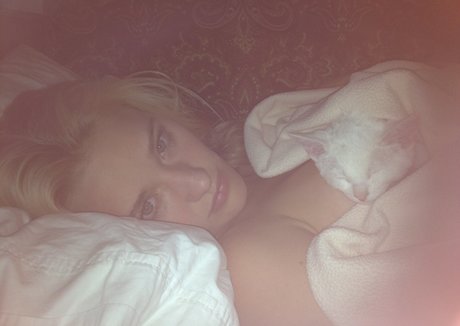 AJ Michalka erwachsene pornografische archiv