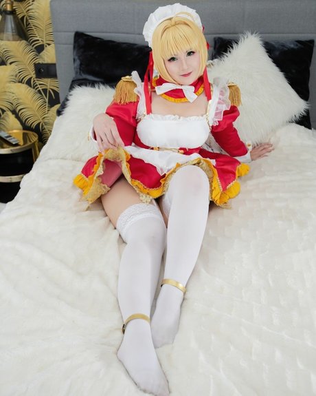 pool-dreier onlyfans nackt kunst galerien