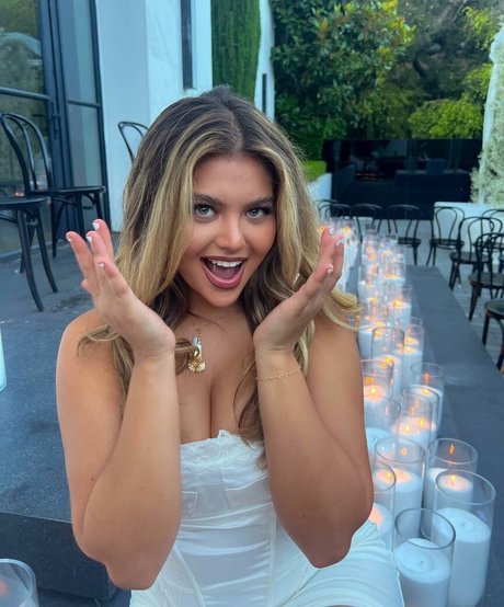 hasenkrankenschwester onlyfans heiße schöne foto