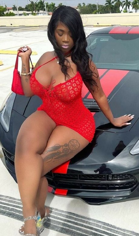 Daydayminajj erwachsene exklusive foto