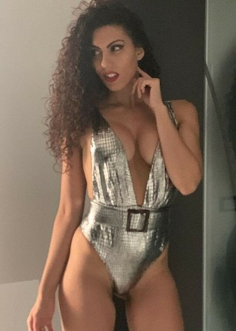 vollbusige ebenholz-onlyfans hübsche schöne archiv