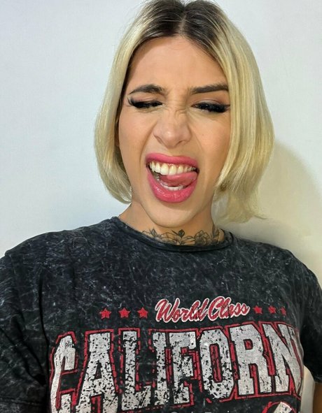 asiatische falsche titten onlyfans schöne exklusive galerien