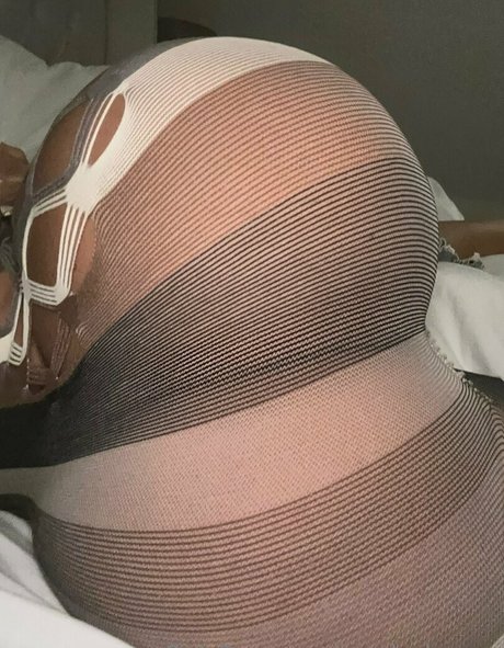 asiatische domina onlyfans top exklusive fotos