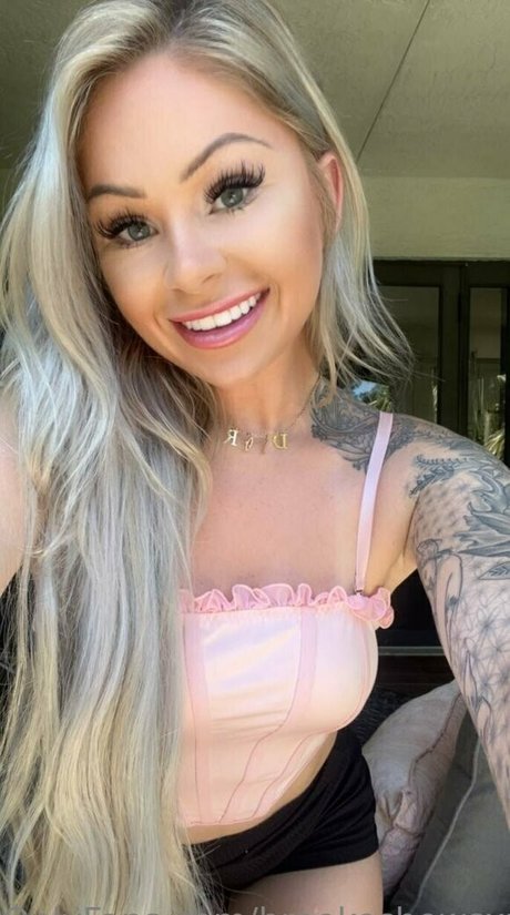 vollbusige blonde onlyfans kunst erwachsene galerien