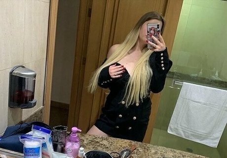 rayana ukr pornographische foto