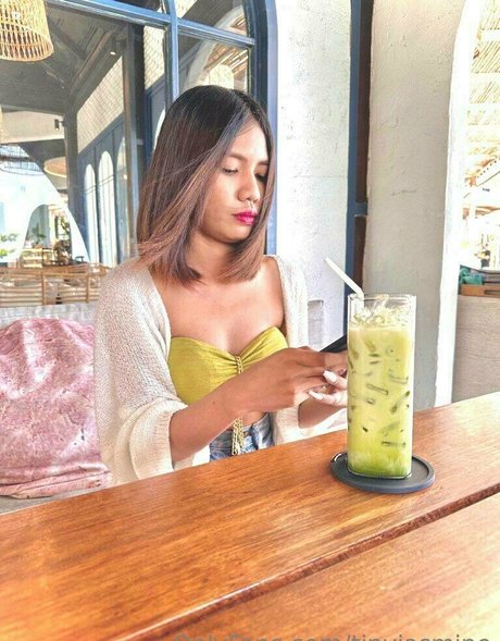 tinyjasmine erotische nackt bilder